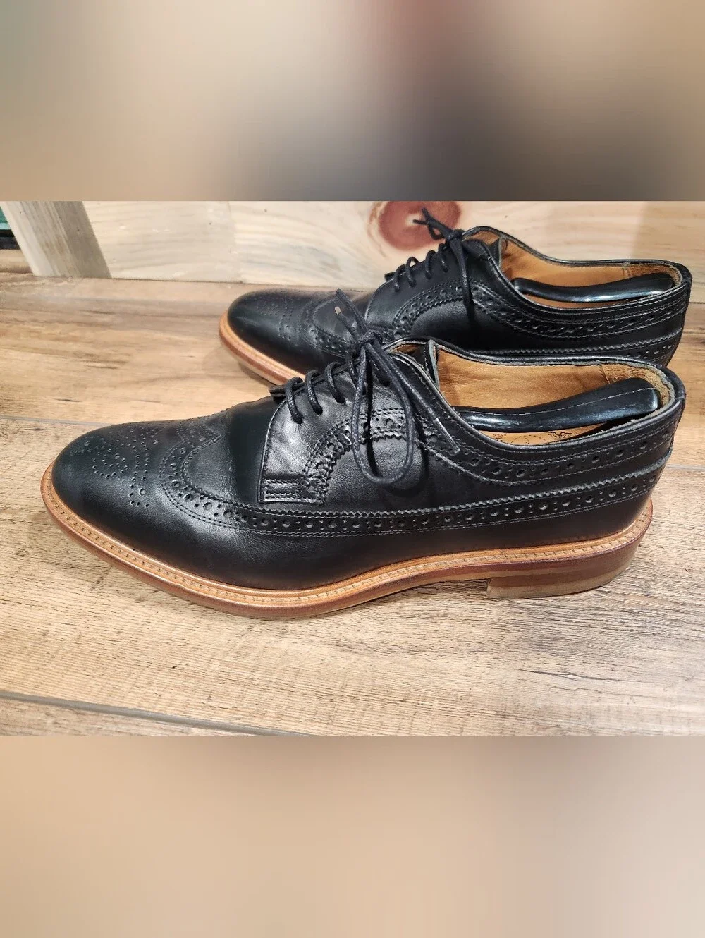 Banana Republic Leather Wingtip Dress Shoes 10.5